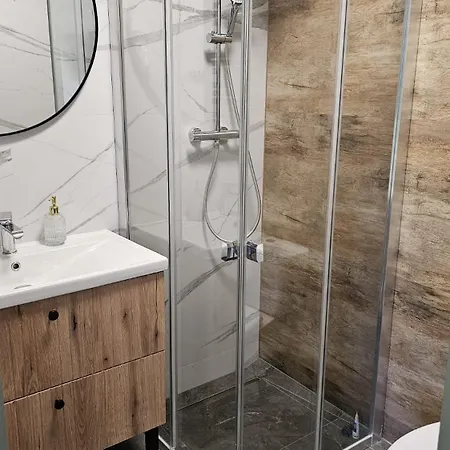 W Ustce Lipa By Zilla