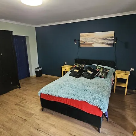 W Ustce Lipa By Zilla Гостевой дом