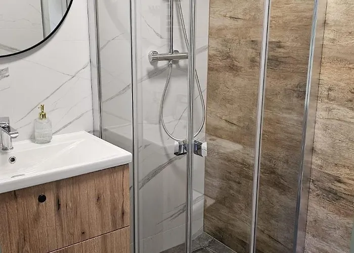 W Ustce Lipa By Zilla