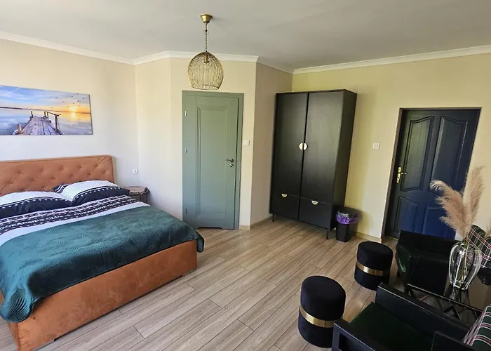 W Ustce Lipa By Zilla בית הארחה אוסטקה